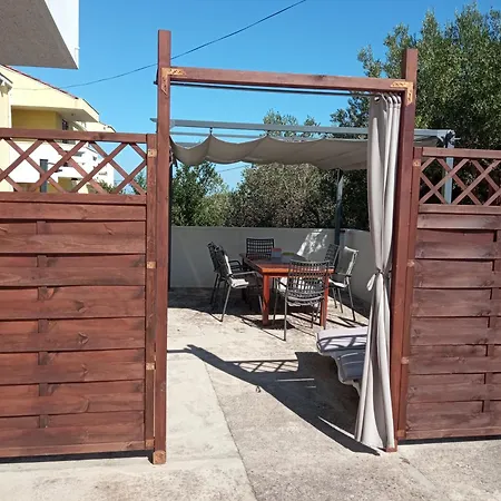 アパート Carpe Diem Sutomišćica